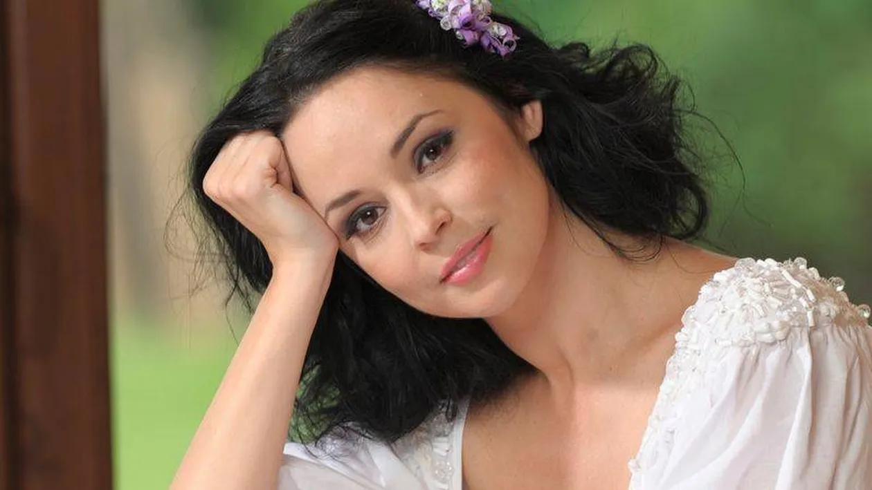 Andreea Marin, editorial emoţionant în revista ei! Vedeta renunţă la Business Woman: Spun punct, e timpul schimbării!
