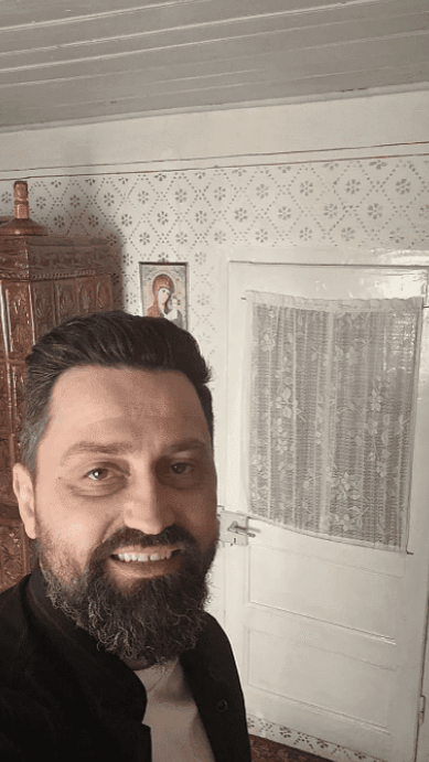 Cum arată casa în care Orlando Zaharia a crescut. Locuința de la țară se află în Ialomița
