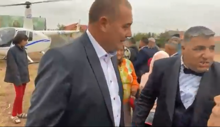 Primarul dintr-o localitate din Dolj, dus la nuntă cu elicopterul. „Barem dacă oi pica, să pic, dă-mă dreacu”
