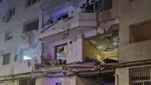 Explozie puternică într-un bloc din Brăila: 49 de oameni au fost evacuați, 16 apartamente și o grădiniță au fost afectate