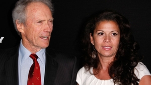 Despărţire neaşteptată! Clint Eastwood şi soţia sa, Dina Ruiz, au divorţat, după 17 ani de căsnicie