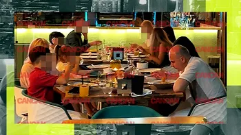 Apariție rară a celebrului Rareș Bogdan alături de familie! Cum au petrecut la un super-restaurant din Capitală!