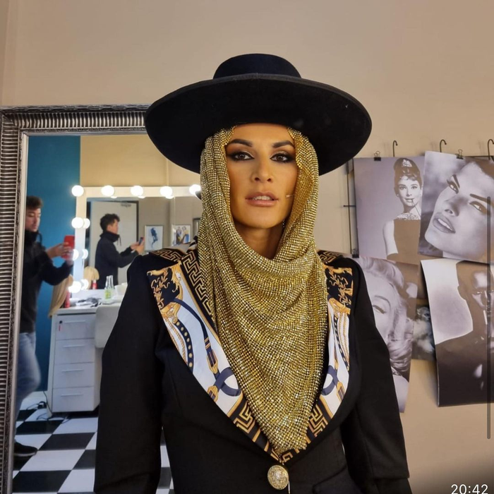 Ruxi de la „Bravo, ai stil! Celebrities”, detalii picante. Cum a ajuns bruneta să se sărute cu tiktoker-ul Marius Elisei