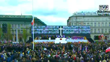 VIDEO Au inceput ceremoniile pentru victimele catastrofei aviatice de la Smolensk
