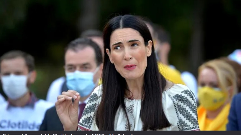 Un lider PSD o acuză pe Clotilde Armand că va lăsa fără apă caldă peste 15.000 apartamente din sectorul 1, de la 1 august 2022