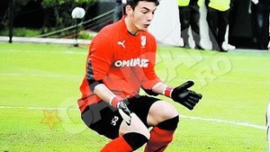 Adrian Viciu, fotbalistul Sportului, traieste o drama! Aruncat in strada in sort si in tricou