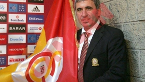 Cadou pentru Hagi: antrenor de ziua lui