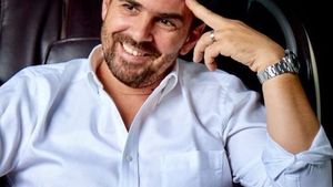 Mutare importantă pe piața media. Vlad Enăchescu, noul șef al departamentului sport din Pro TV