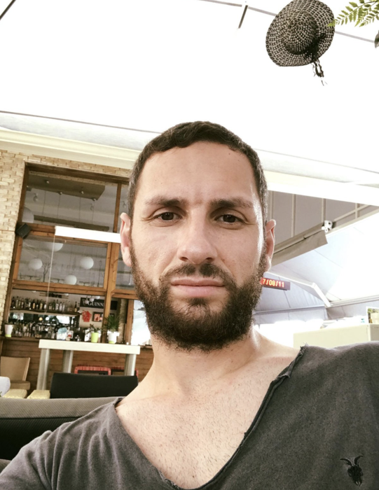 Celebrul fotbalist la Steaua a ajuns să doarmă pe străzi: ”Boschetar, n-are casă”