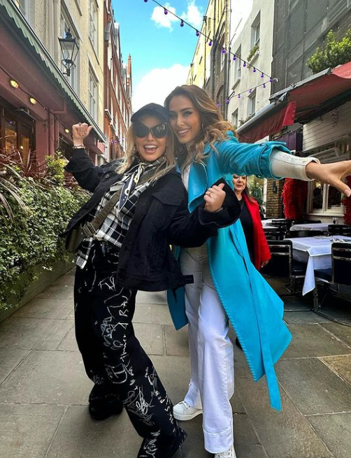 Loredana Groza și Iulia Vântur/ foto: Instagram