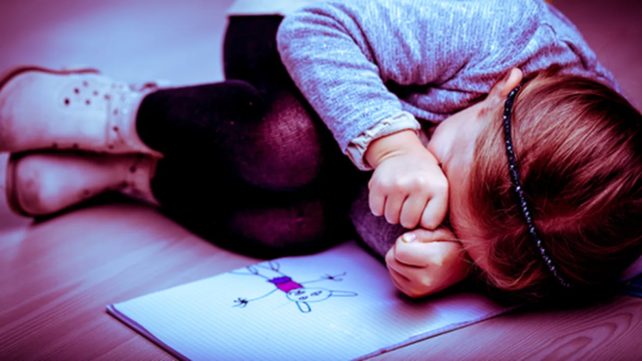 Anchetă în Constanța! O femeie susține că fiica ei a fost bruscată la creșă