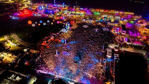 Festivalul STARDUST a adus hiturile anilor ’90 și 2000 la NIBIRU, într-un weekend care a unit generațiile