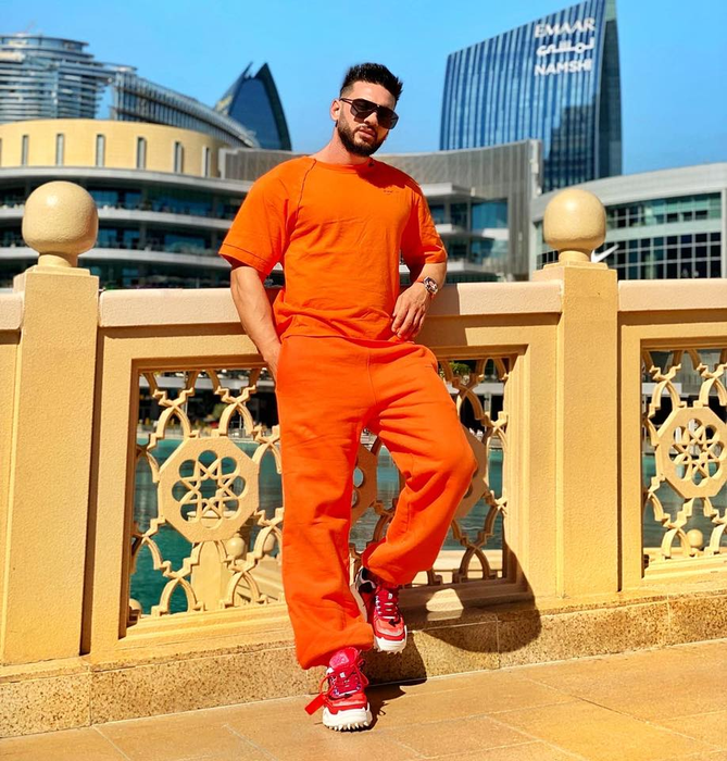 Dorian Popa a pățit-o în timpul unui concert! A pierdut 10.000 de lei din cauza unui fan