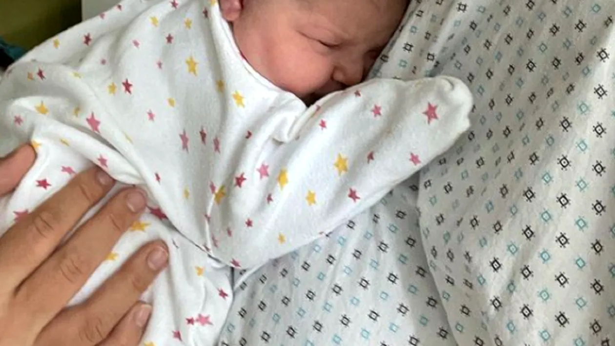 Andreea Popescu trece prin clipe de coșmar după ce a născut a doua oară: ”Durerile sunt insuportabile! Sunt în agonie”