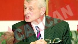 Oprescu ii arde la buzunare pe "stapanii" maidanezilor