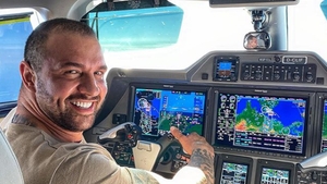 Între două nu te plouă, dar nici bine nu îți este! Alex Bodi le-a spus „pa-pa” Biancăi și Dariei și a plecat în vacanță cu fosta soție