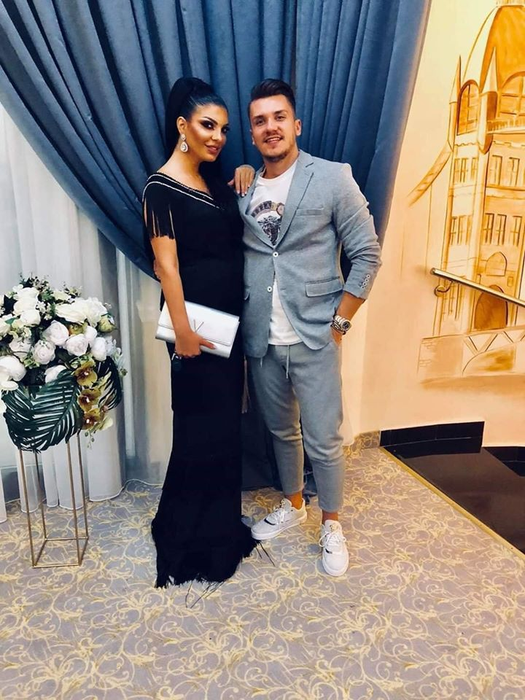 Andreea Tonciu se mândrește cu noua mașină! Câți bani a plătit pentru bolid de lux