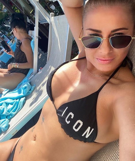 O arde pe „sărăcie”! Câți lei pe noapte a dat Anamaria Prodan la hotelul în care se află acum cazată în stațiunea Venus