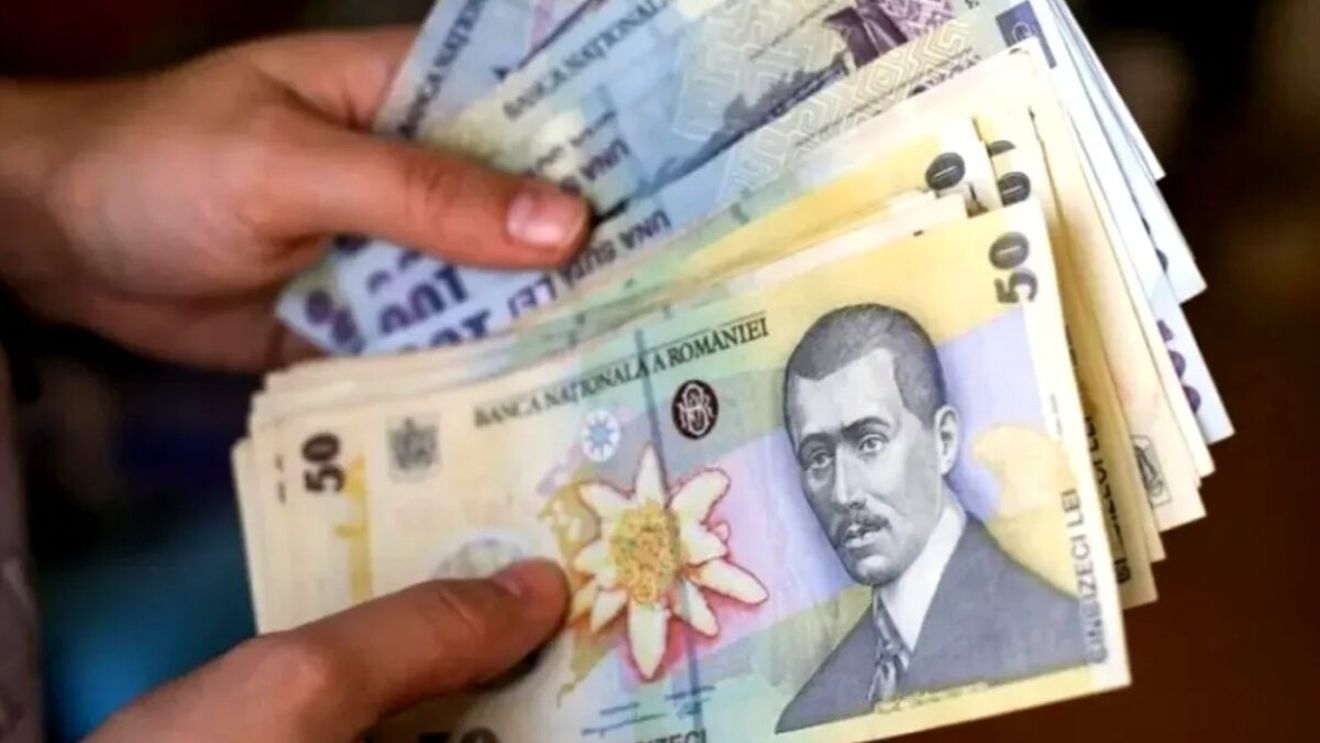 Salariile mici din România. Domeniile unde munca abia se mai plătește