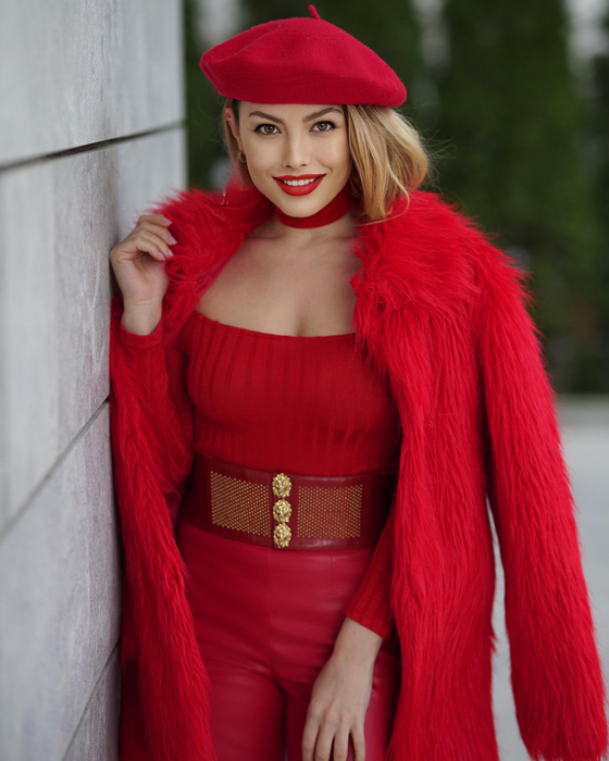 Elena Gheorghe, una dintre cele mai cunoscute artiste din România