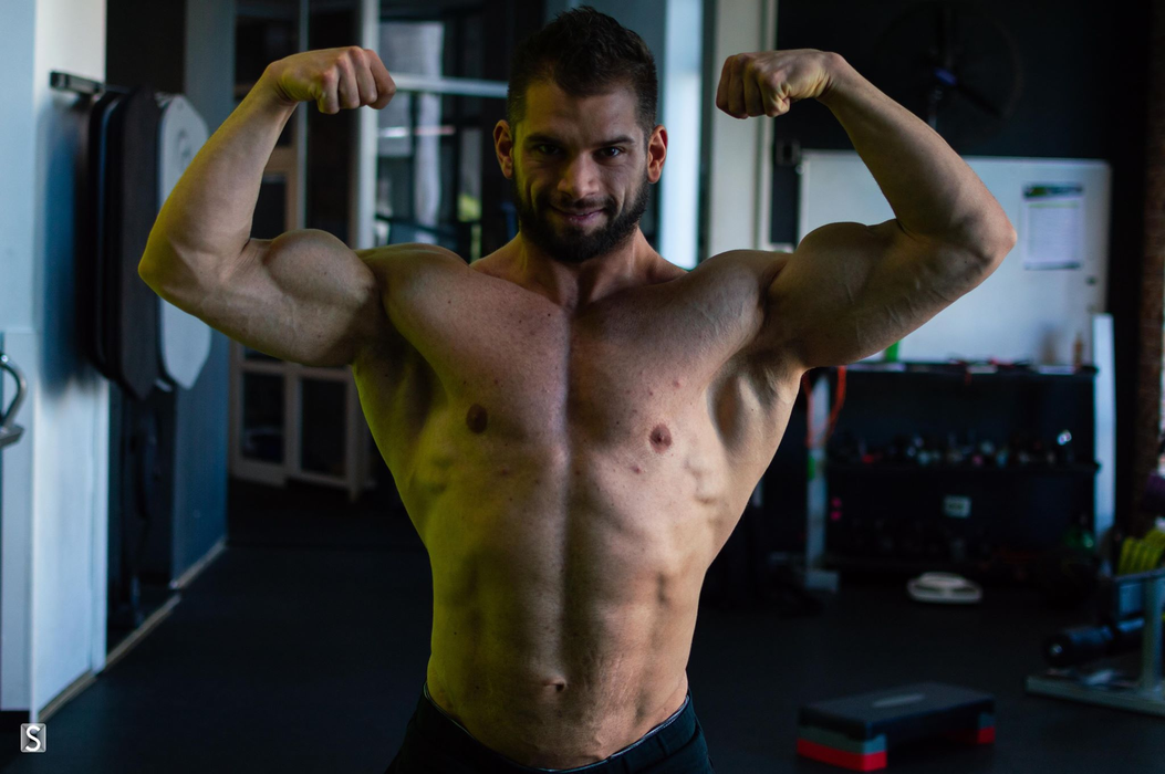 EXCLUSIV. Avea 80 de kg la 11 ani, acum vrea titlul suprem la culturism: Mr. Olympia! ”Voi avea un fizic schimbat!”