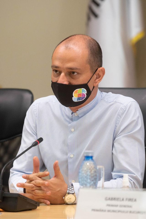 Gabriela Firea a anunțat testarea gratuită pentru coronavirus în cazul elevilor și profesorilor din București! Care este singura condiție ce trebuie îndeplinită de aceștia