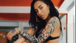 În ce doarme, de fapt, Ruby? Cântăreața a urcat un VIDEO pe Tik Tok cu ținuta sumară pe care o poartă în pat. Imagini necenzurate