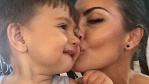 Fiul Andreei Mantea s-a îndrăgostit prima dată!  Prietenii au încurajat-o pe brunetă când au văzut cum arată femeia 