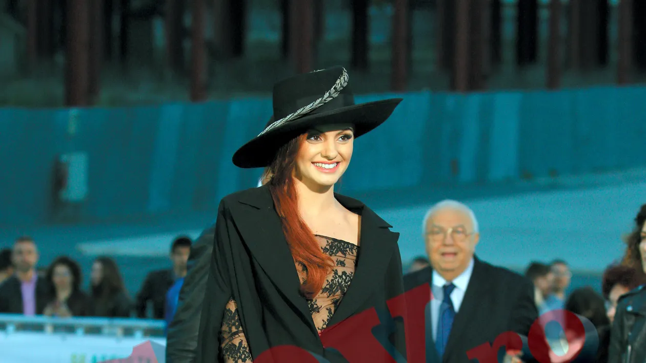 Au vazut negru pe covorul rosu, si bine au facut! Cum au reusit Antonia si Andreea Marin sa ia nota 10 pentru tinute!