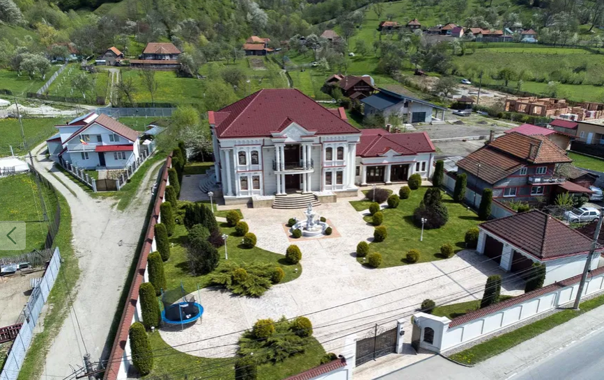 Ce preț are vila scoasă la vânzare de familia lui Nicolae Guță/ Foto: OLX