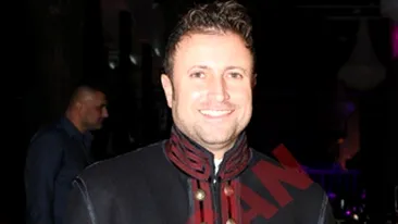 Top modelul Oraine Barrett a pozat in lenjerie intima cu diamante pentru Catalin Botezatu