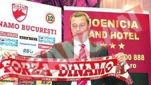 Rednic se intoarce la Dinamo cand lumea se duce la plaja