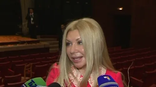 E super-sexy la 54 de ani, iti dai seama cum arata la 30? Imagini de senzatie cu evolutia mamei lui Dan Balan, tanti Ludmila!