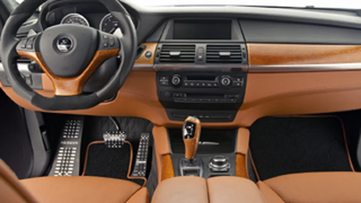 Cel mai puernic SUV de serie din lume prezentat la Geneva