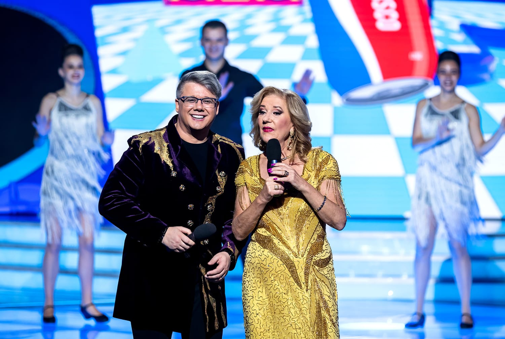 Ce poți vedea la TVR de Revelion 2026? Duete de legendă cu Irina Loghin, Stela Enache, Paula Seling și Paul ‘Fuego’ Surugiu