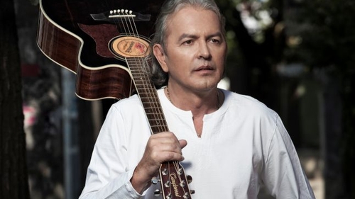 Ducu Bertzi, operat de urgenţă. Cum se simte acum artistul