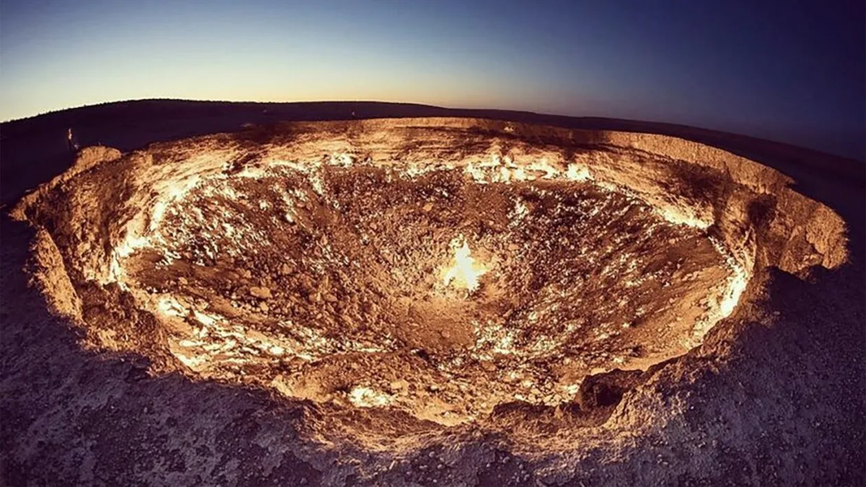 Poarta către Iad din deşertul Karakum se închide de către autorități. Care e motivul