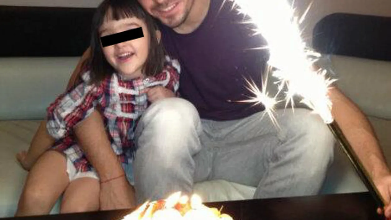 Ce frumos! Adrian Cristea si-a petrecut ziua de nastere alaturi de fetita lui! Uite cat de fericiti sunt impreuna!