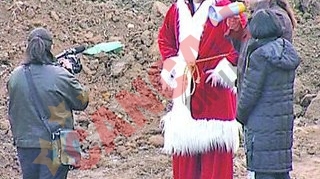 I-au explodat sapte masini in fata