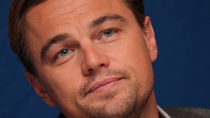 Din culisele super petrecerii lui DiCaprio: actorul a primit cadou 1,3 milioane $ si a cinstit oaspetii cu sampanie de 50.000 $ sticla