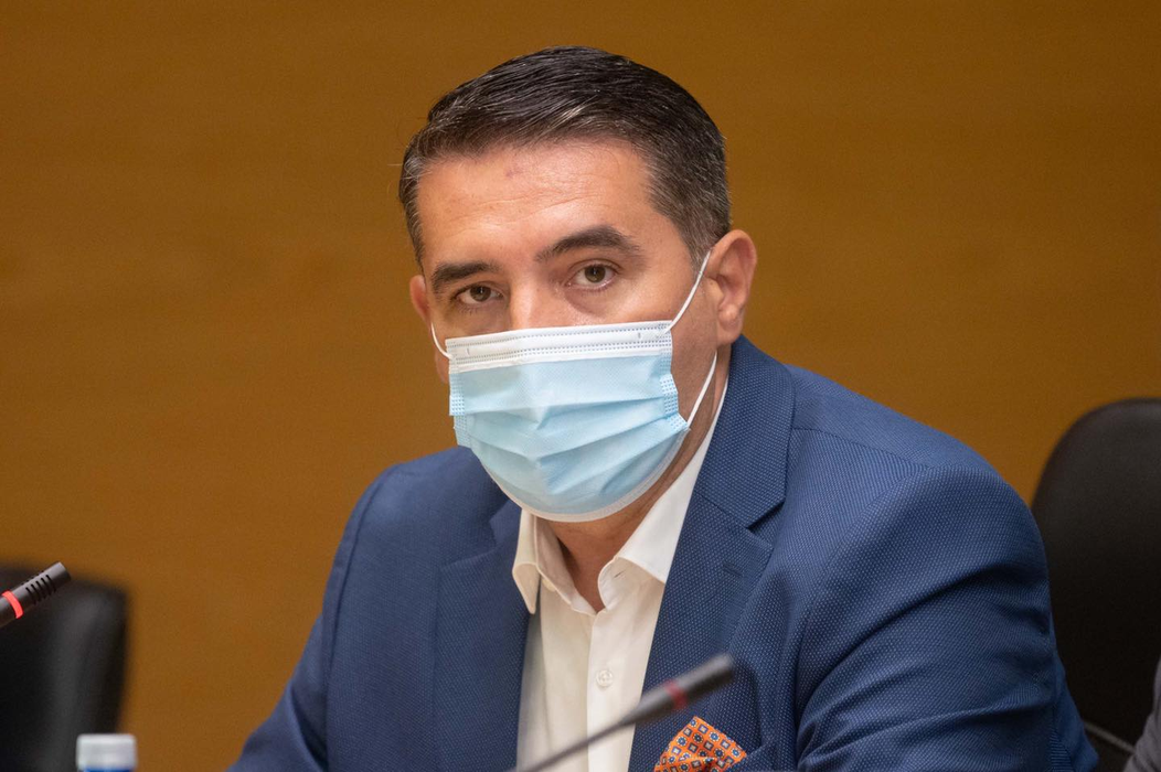 Gabriela Firea a anunțat testarea gratuită pentru coronavirus în cazul elevilor și profesorilor din București! Care este singura condiție ce trebuie îndeplinită de aceștia