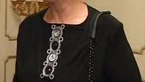 Teo Trandafir, clienta fidela a unei clinici medicale de lux! Face tratamente corporale ca sa scape de cicatricile de la operatii