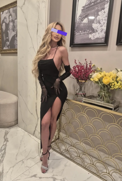 Blonda lui Adrian Ilie lămurește imaginile apărute
