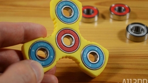 Spinner-ul, cea mai la moda jucarie in randul celor mici! De ce e interzisa in scoli si ce avertizeaza specialistii