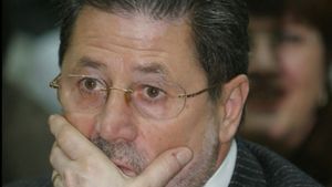 Cornel Dinu este în doliu. “Mi-a murit cea mai bună prietenă, am iubit-o ca pe copilul meu!”