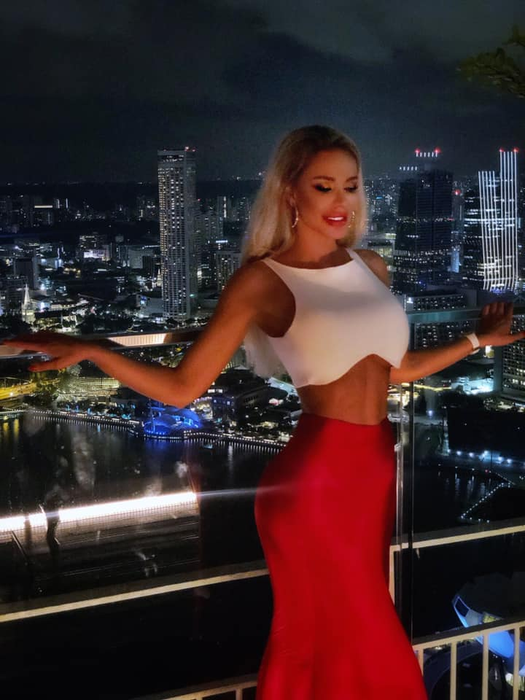 Vedetele din showbiz se întrec în posterioare! Cine este pe primul loc FOTO