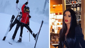 Cum s-a îmbrăcat Daniela Crudu în noaptea de Revelion! Nou iubit a scos-o la restaurant
