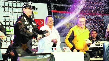 Victor Ponta paraseste cursele de raliu in glorie: Ma retrag din automobilism ca sa fiu prim-ministru