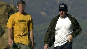 Kevin Spacey, filmat în ipostaze intime cu un model masculin mai tânăr cu 20 ani! Imaginile au fost ascunse timp de 17 ani