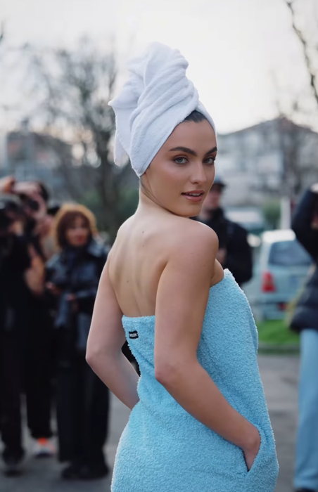 Alexia Eram a atras toate privirile/ Sursa foto: Instagram